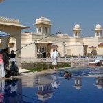 Natale in India : regia Neri Parenti